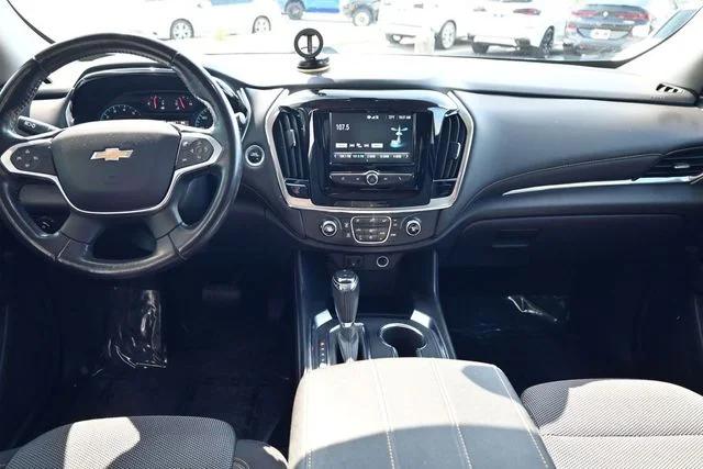 Used 2018 Gray Chevrolet LT image 19