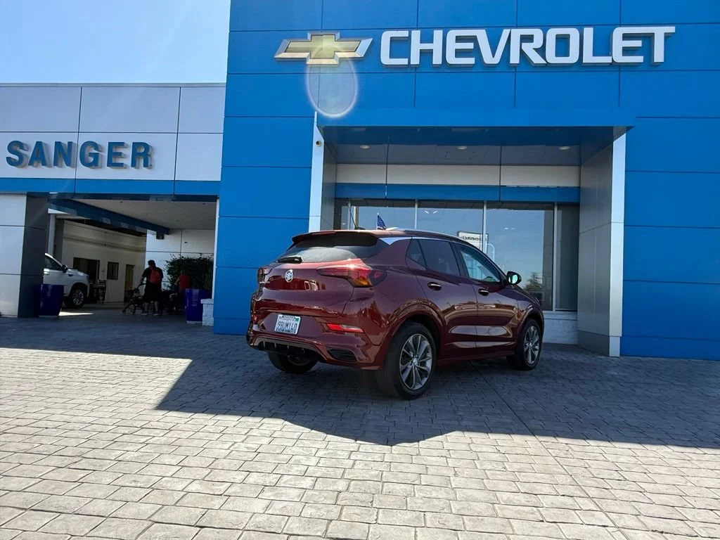 Used 2022 CINNABAR METALLIC Buick Select image 8