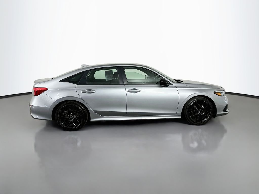 Used 2023  Honda Sport image 8