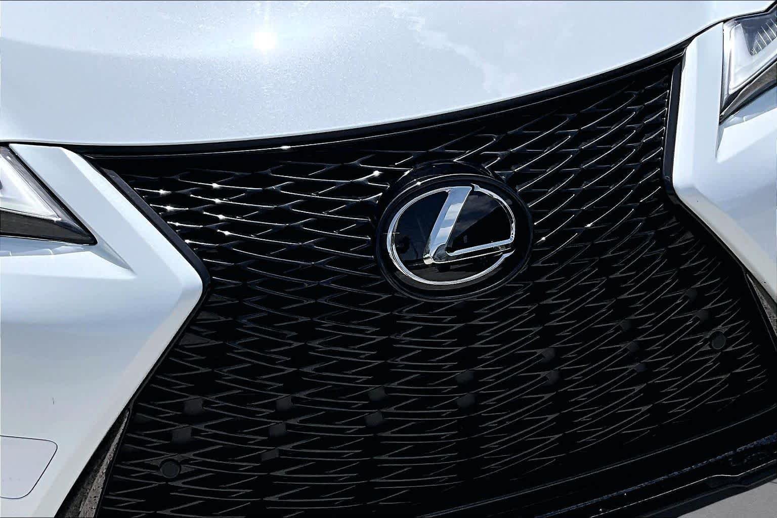 Used 2025 Ultra White with Obsidian Roof Lexus F SPORT Design image 30