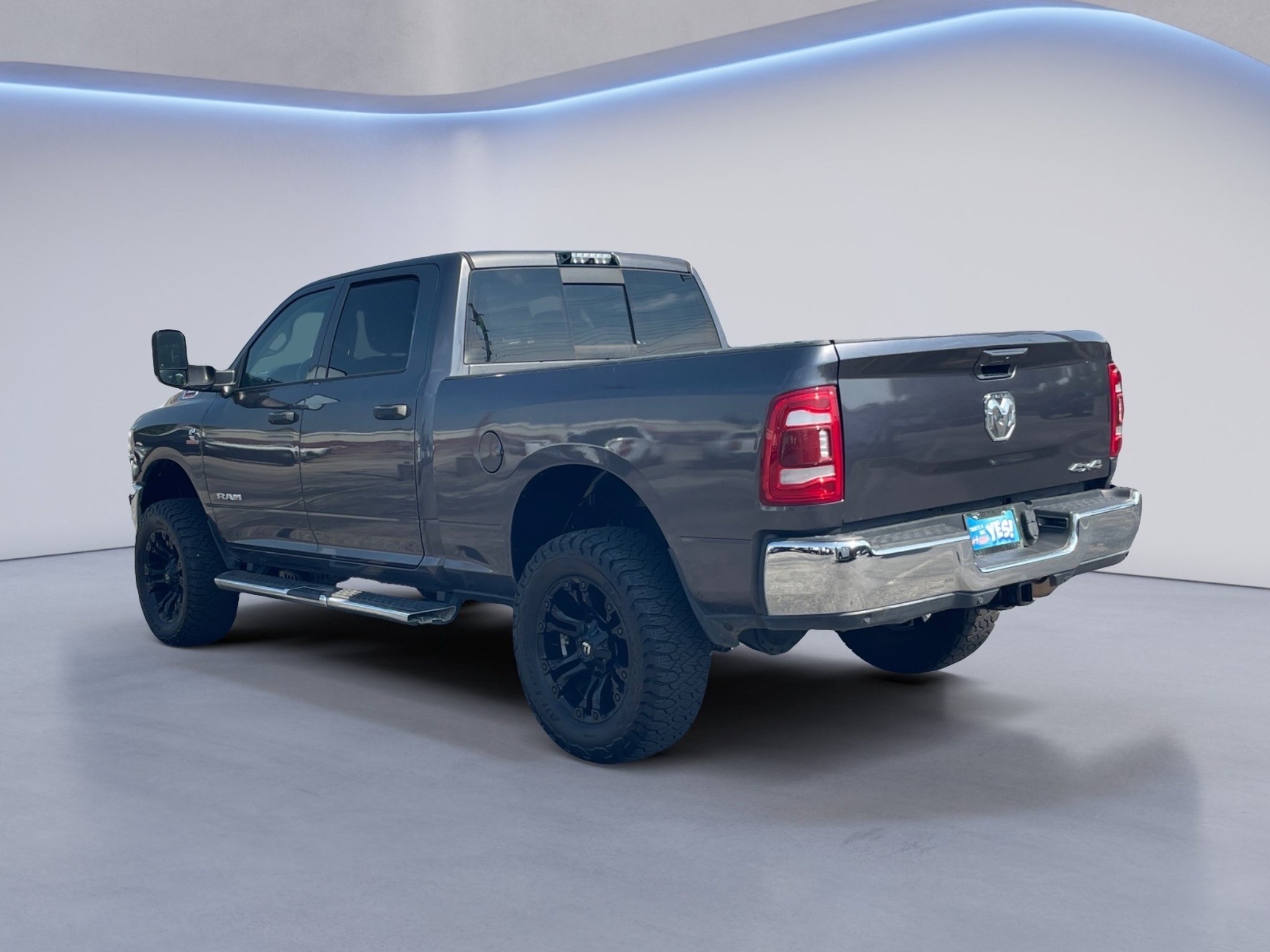 Used 2020 Granite Crystal Metallic Clearcoat Ram Tradesman image 5