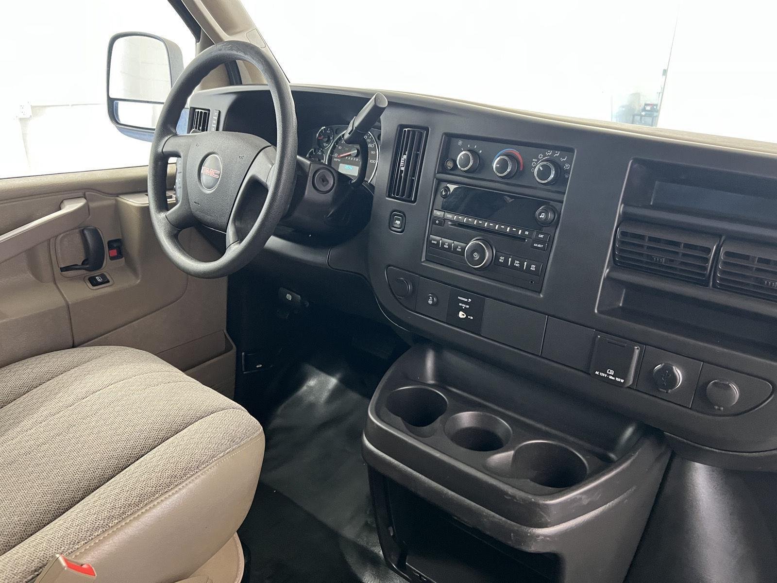 2018 GMC Savana Cargo Work Van - Photo 26