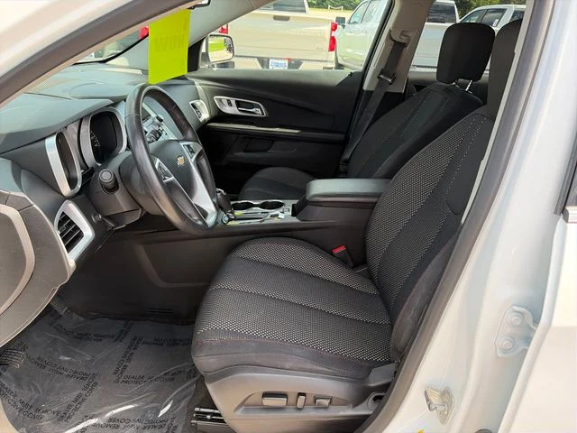 Used 2016 Summit White Chevrolet LT image 13