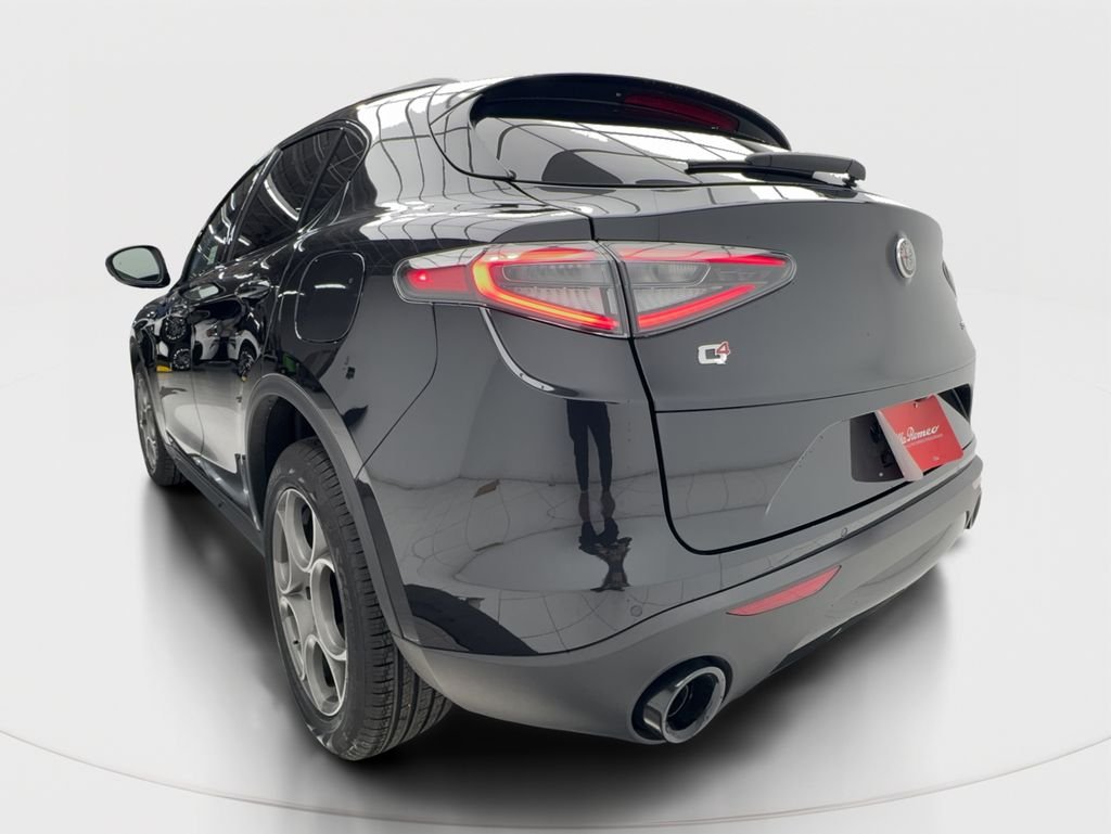 2025 Alfa Romeo Stelvio Base - Photo 9