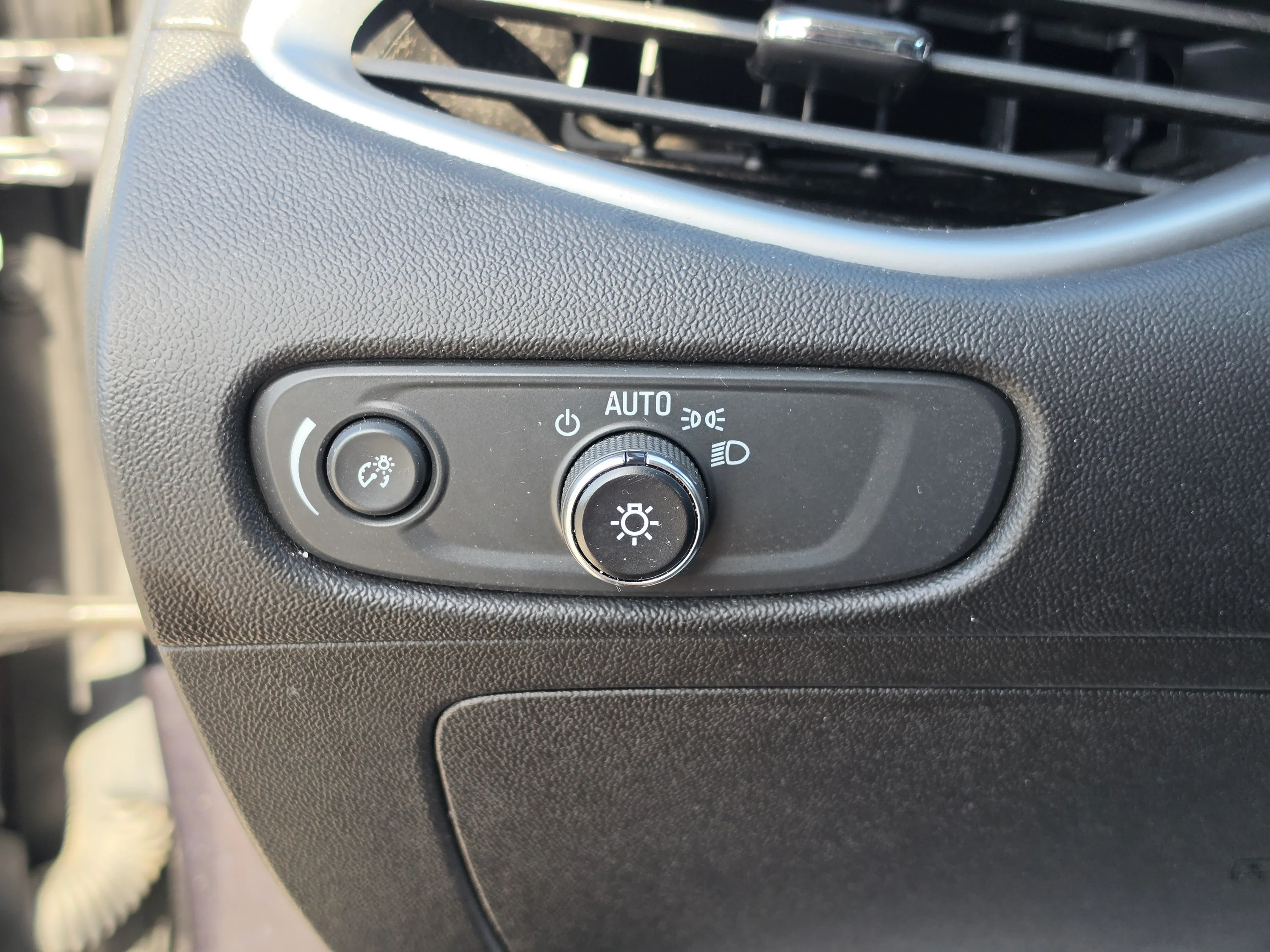 Used 2023 Dark Ash Metallic Chevrolet LT image 31