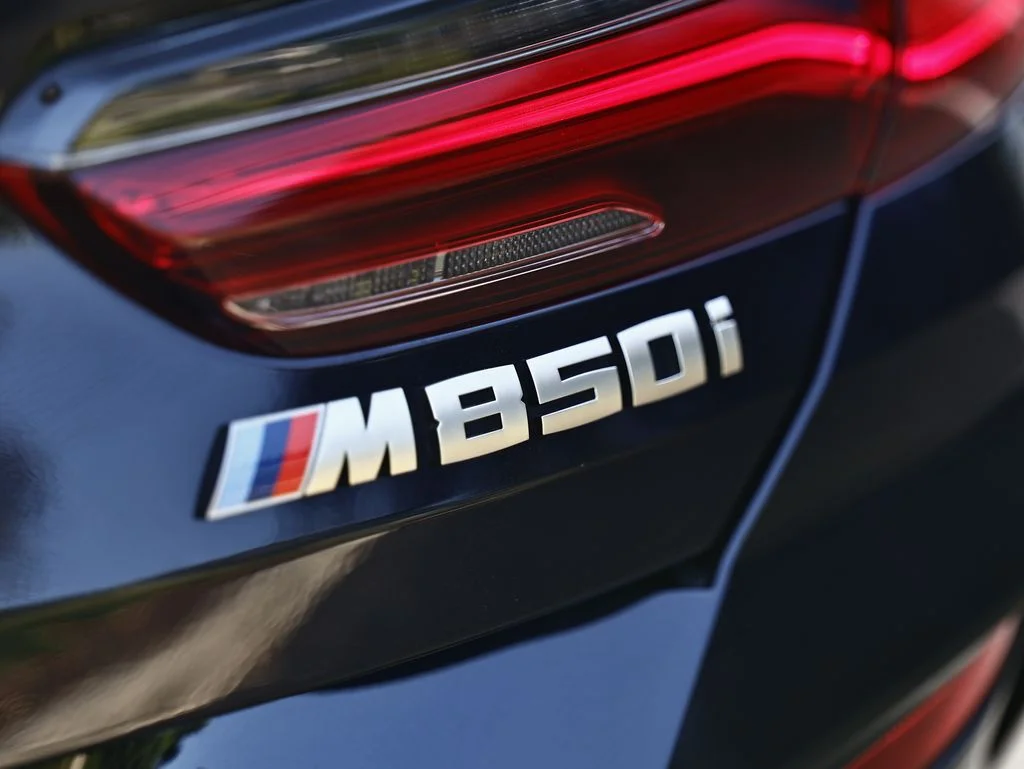 Used 2022 Carbon Black Metallic BMW M850i xDrive image 11