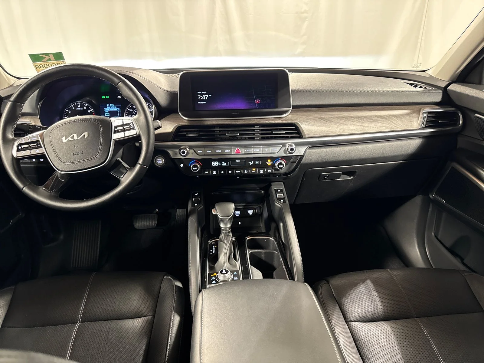 Used 2022 Green Kia EX image 4