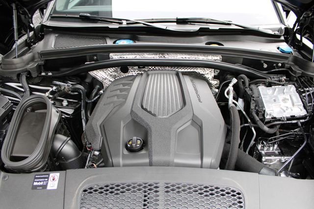 2026 Porsche Macan - Photo 29