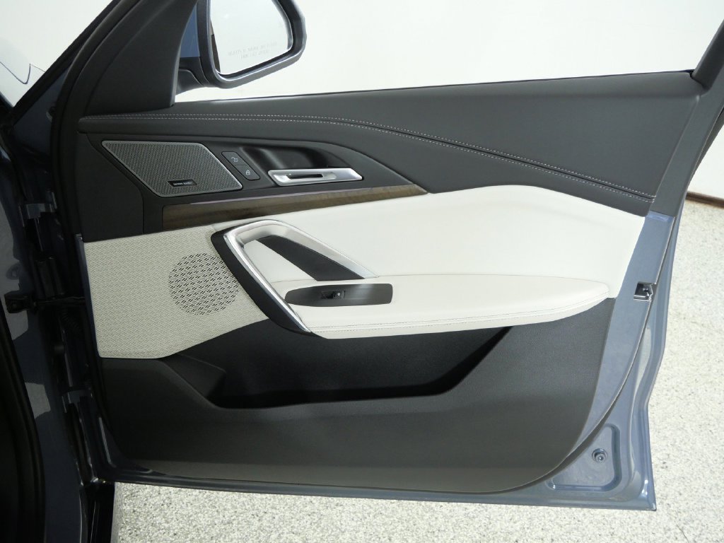 New 2027 Storm Bay Metallic BMW xDrive28i image 19