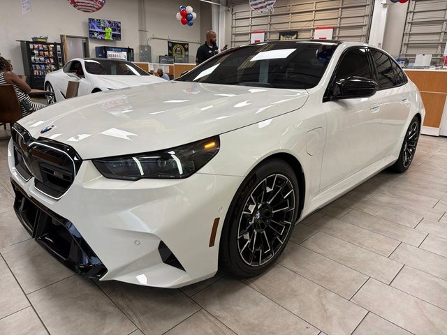 2025 BMW M5 Base