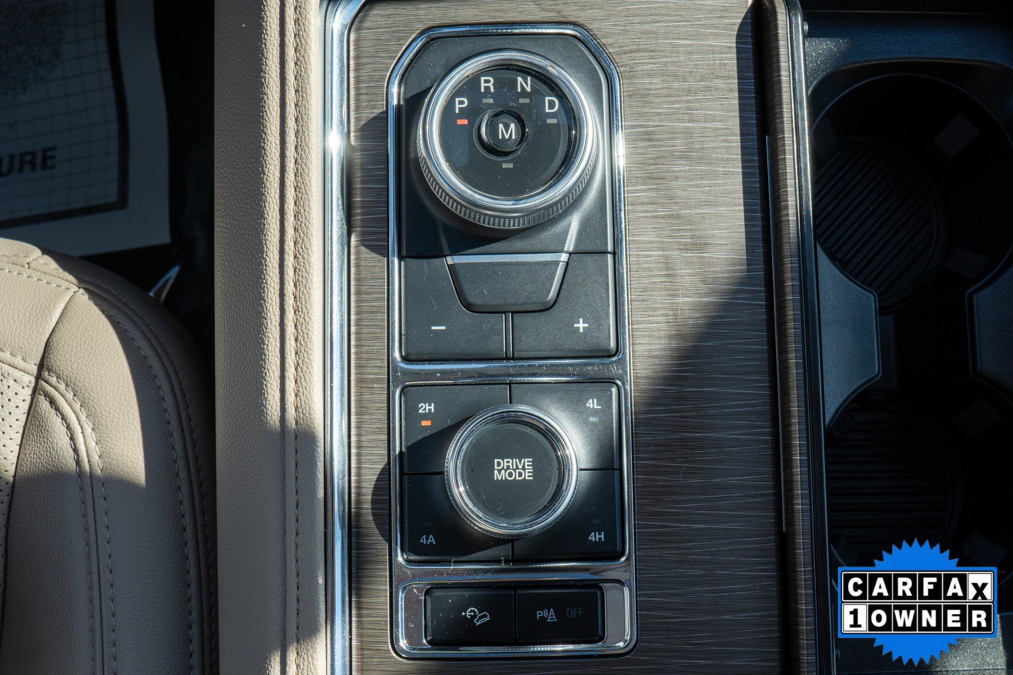 Used 2024 White Ford Limited image 13