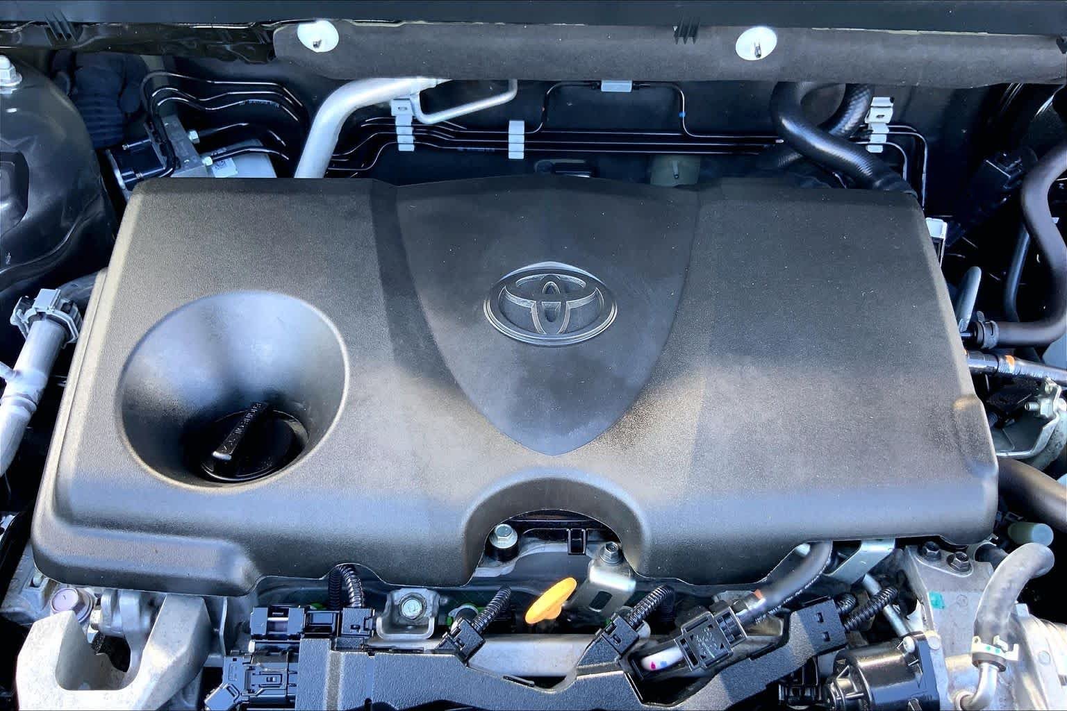 Used 2024 Magnetic Gray Metallic Toyota XLE image 32