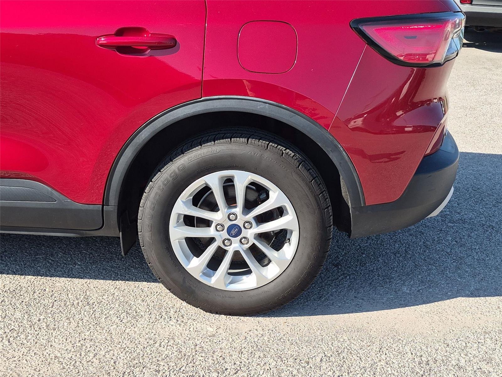 Used 2020 Rapid Red Metallic Tinted Clearcoat Ford SE image 11