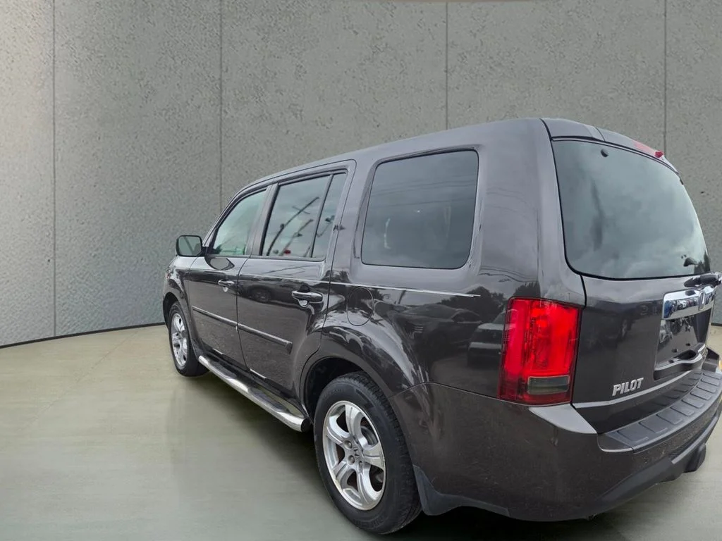 Used 2012 Gray Honda EX-L image 9