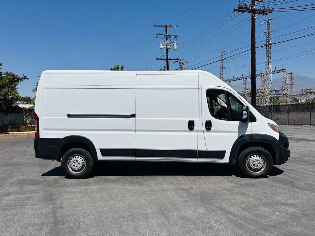 Used 2025 White Ram High Roof image 3