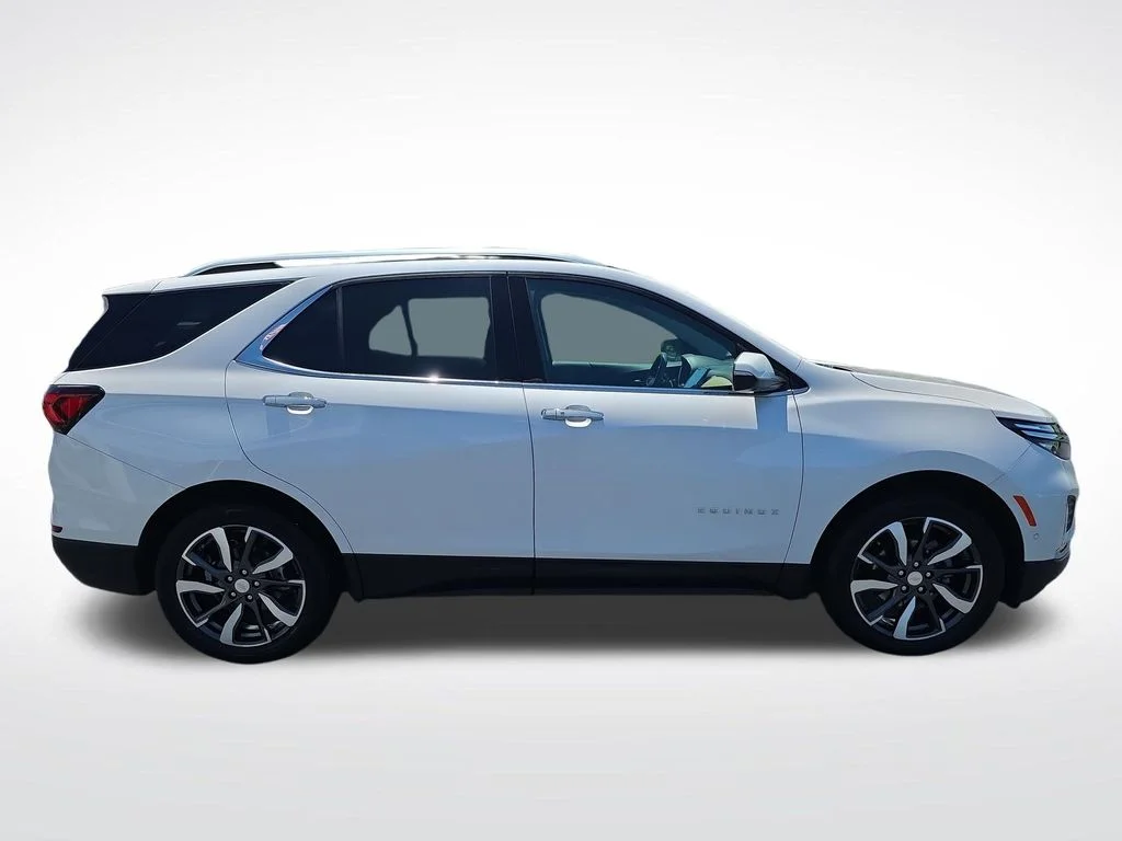 Used 2024 Beige Chevrolet Premier image 5