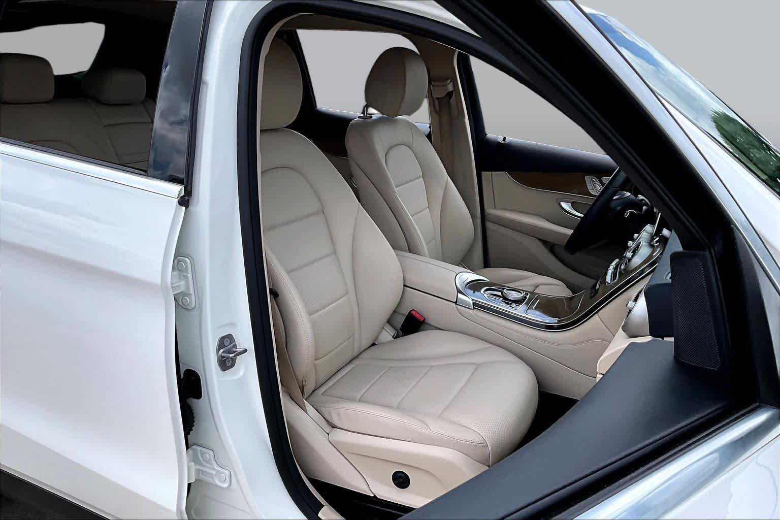 Used 2018 Polar White Mercedes-Benz GLC 300 image 9