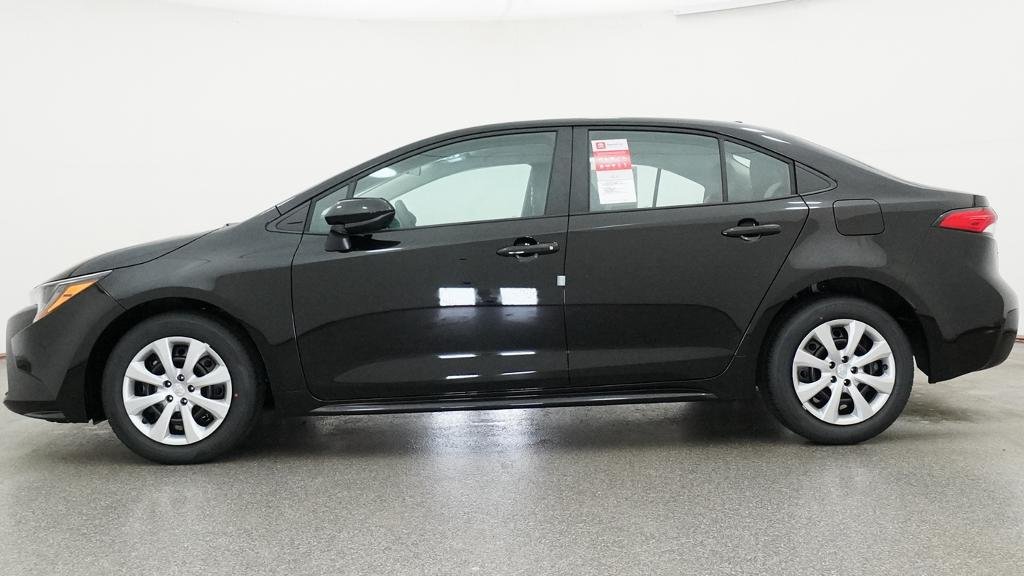 New 2026 Midnight Black Metallic Toyota LE image 2