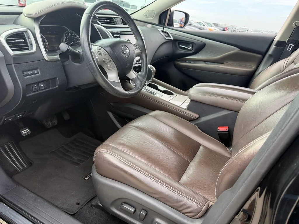Used 2017 Black Nissan SL image 11
