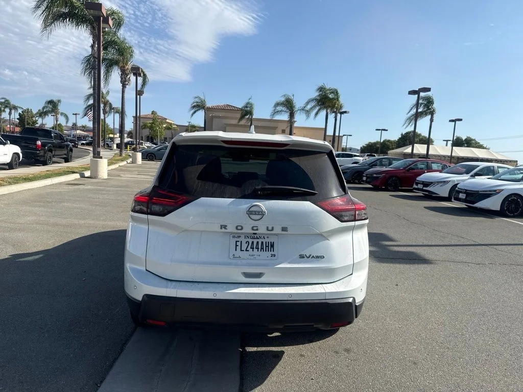 Used 2024 White Nissan SV image 6