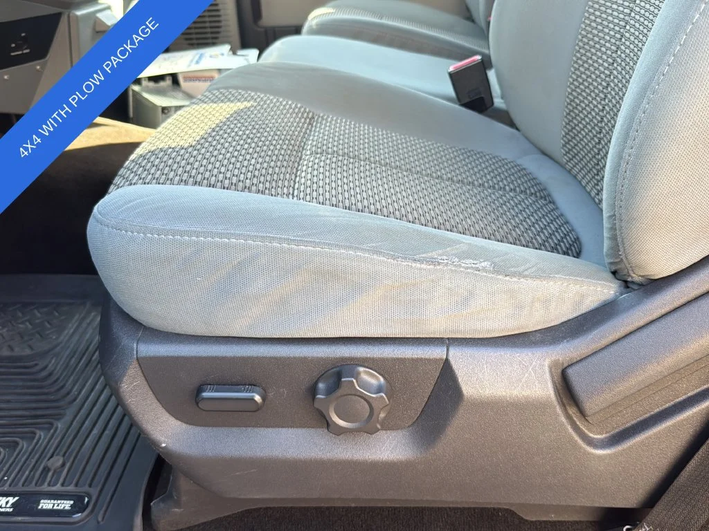 Used 2014 Black Ford XLT image 17