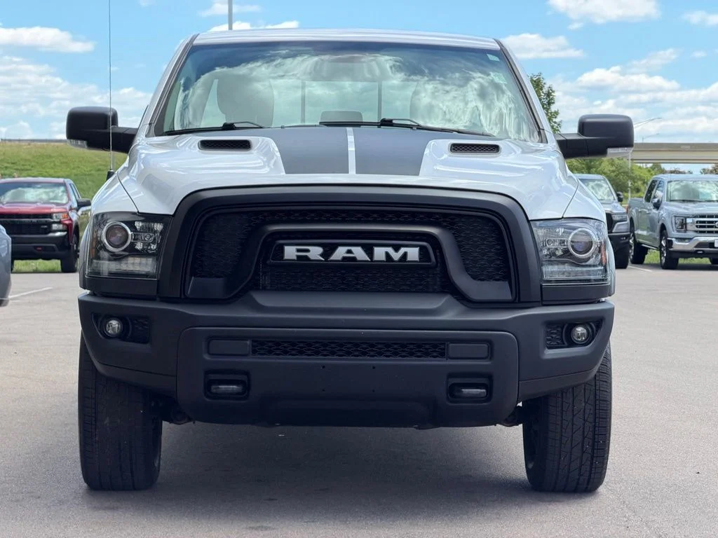 Used 2019 White Ram Warlock image 6