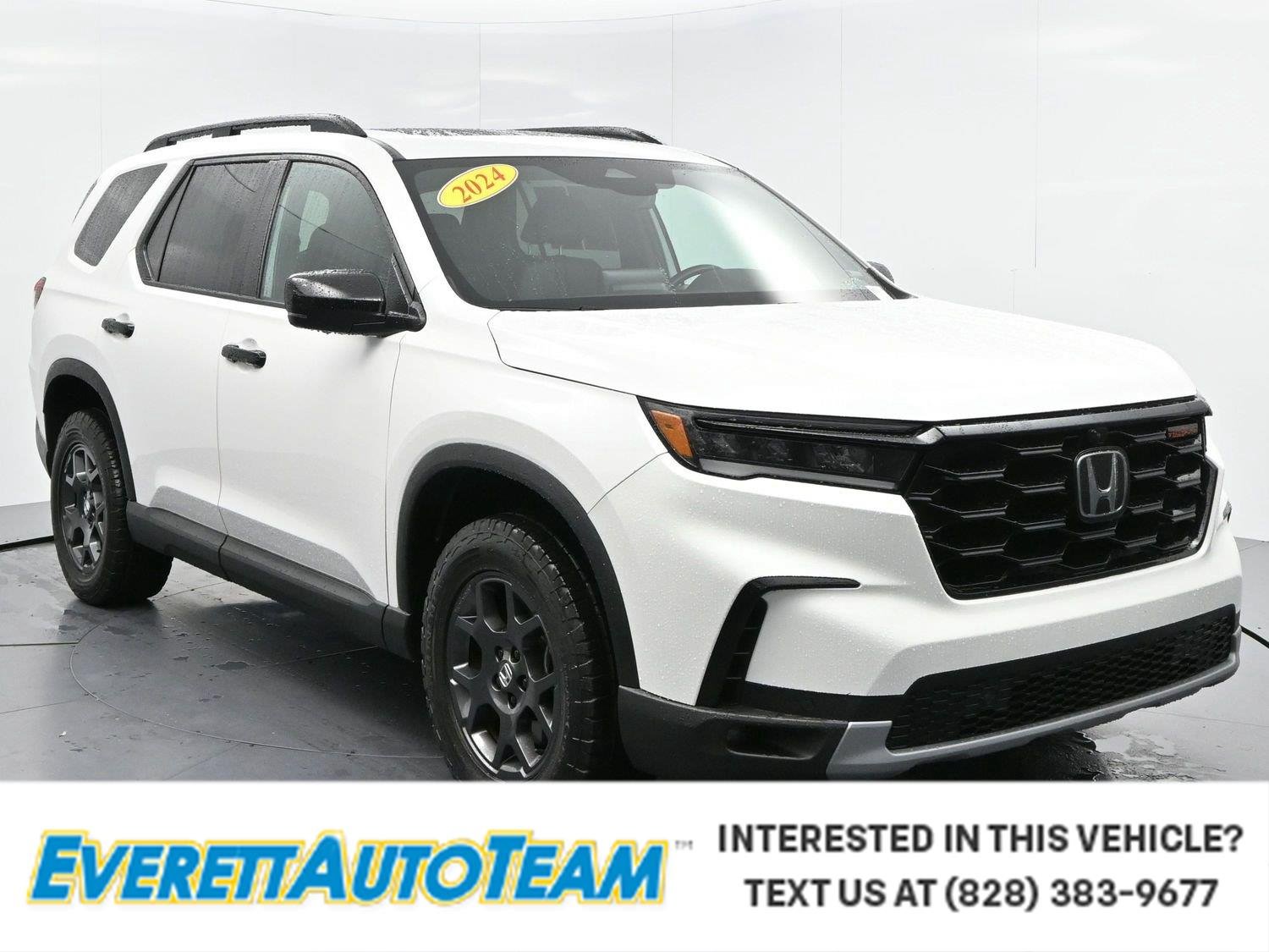 Used 2024 Platinum White Pearl Honda TrailSport image 1