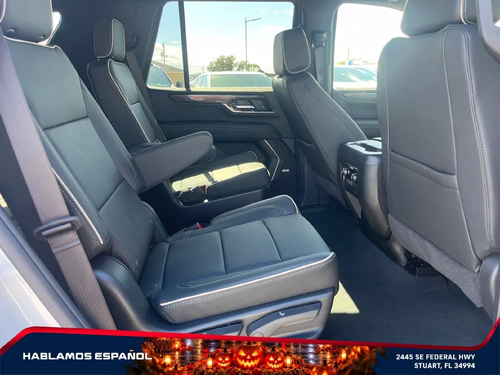 New 2027 Summit White GMC Elevation image 18