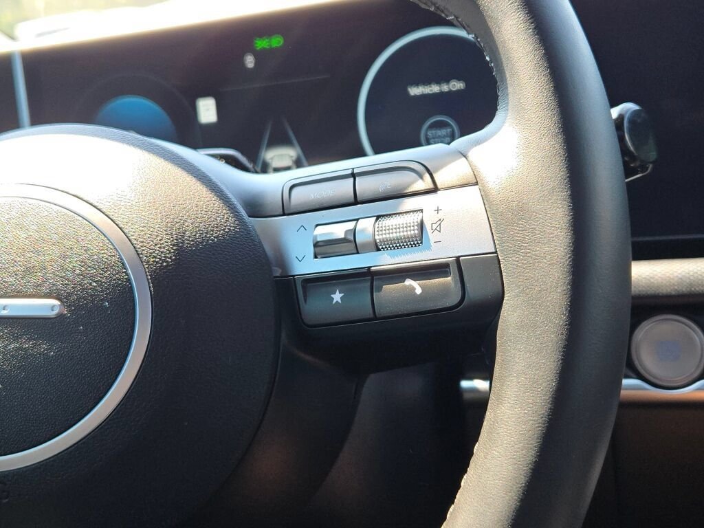 Certified Used 2025 Red Hyundai SEL Convenience image 32