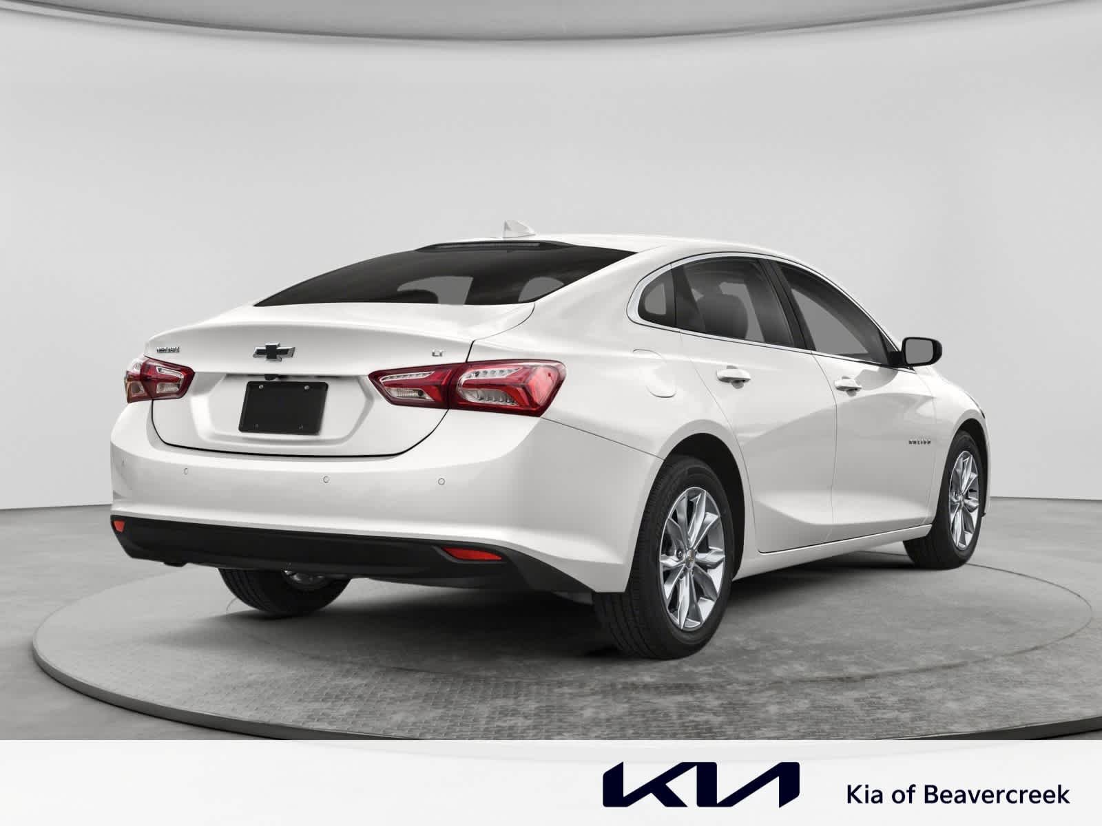 Used 2020 Chevrolet Malibu 1LT with VIN 1G1ZD5ST4LF137694 for sale in Beavercreek, OH