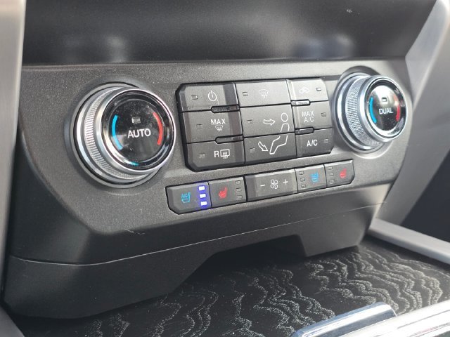 Used 2019 Race Red Ford Platinum image 34