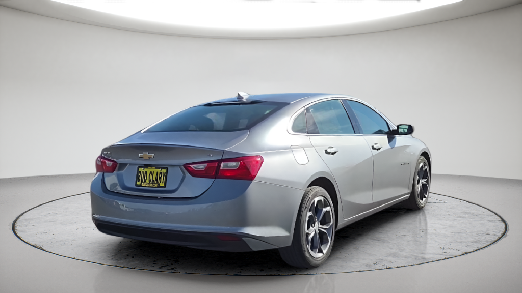 Used 2023 Gray Chevrolet LT image 7