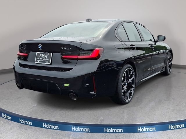 New 2026 Black Sapphire Metallic BMW 330i xDrive image 4