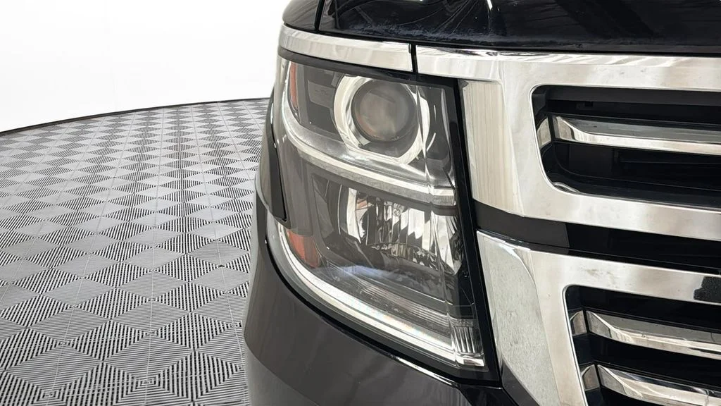 Used 2018 Black Chevrolet LS image 17