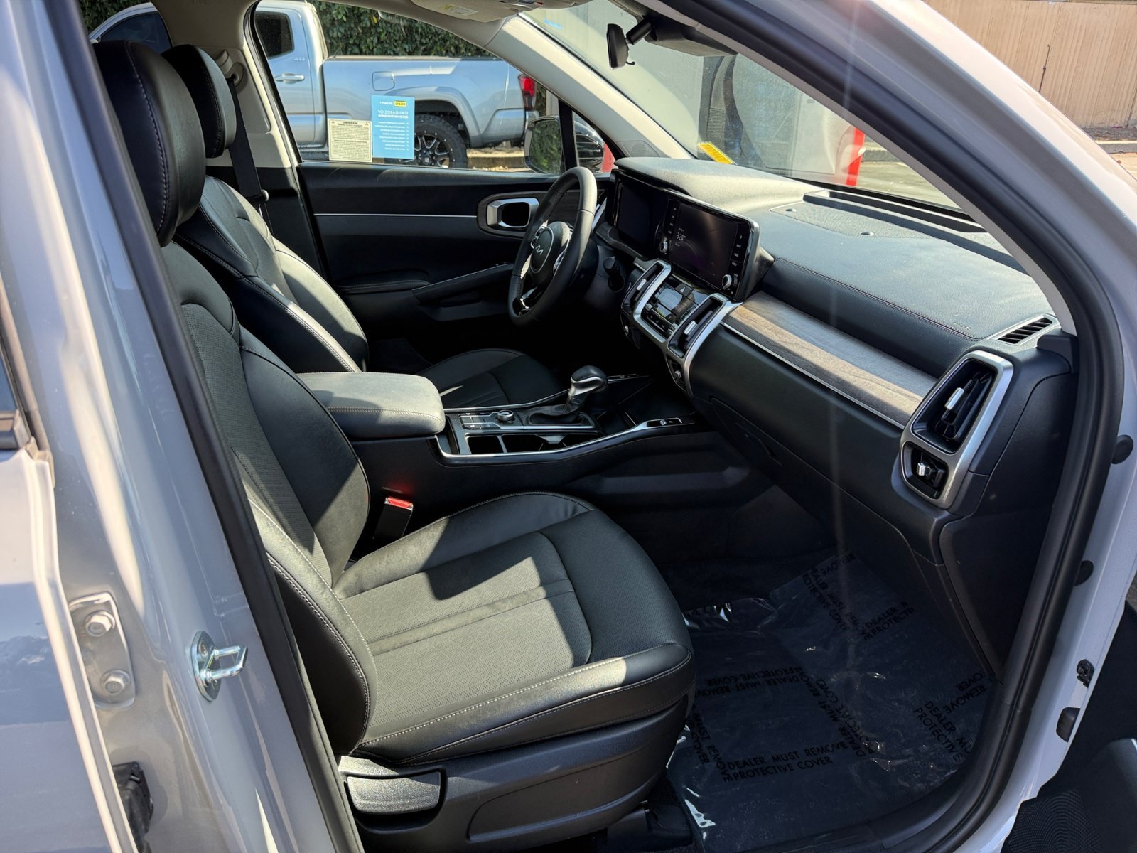 Used 2022 Wolf Gray Kia S image 20