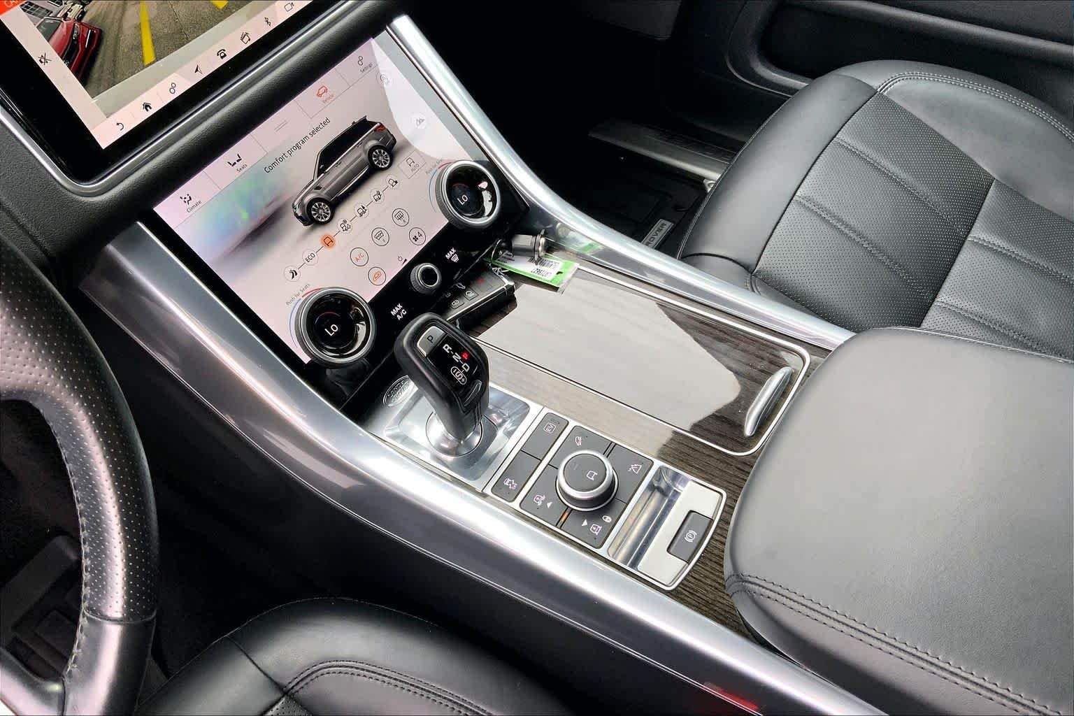 Used 2020 Fuji White Land Rover HSE image 15
