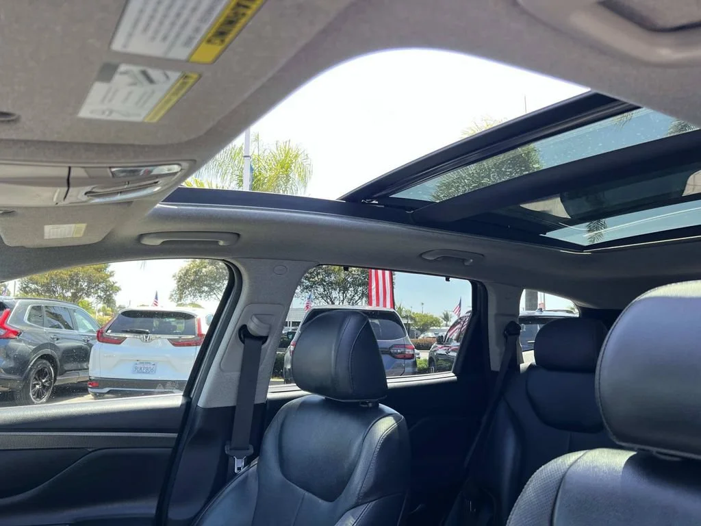 Used 2020 Portofino Gray Hyundai Limited image 22