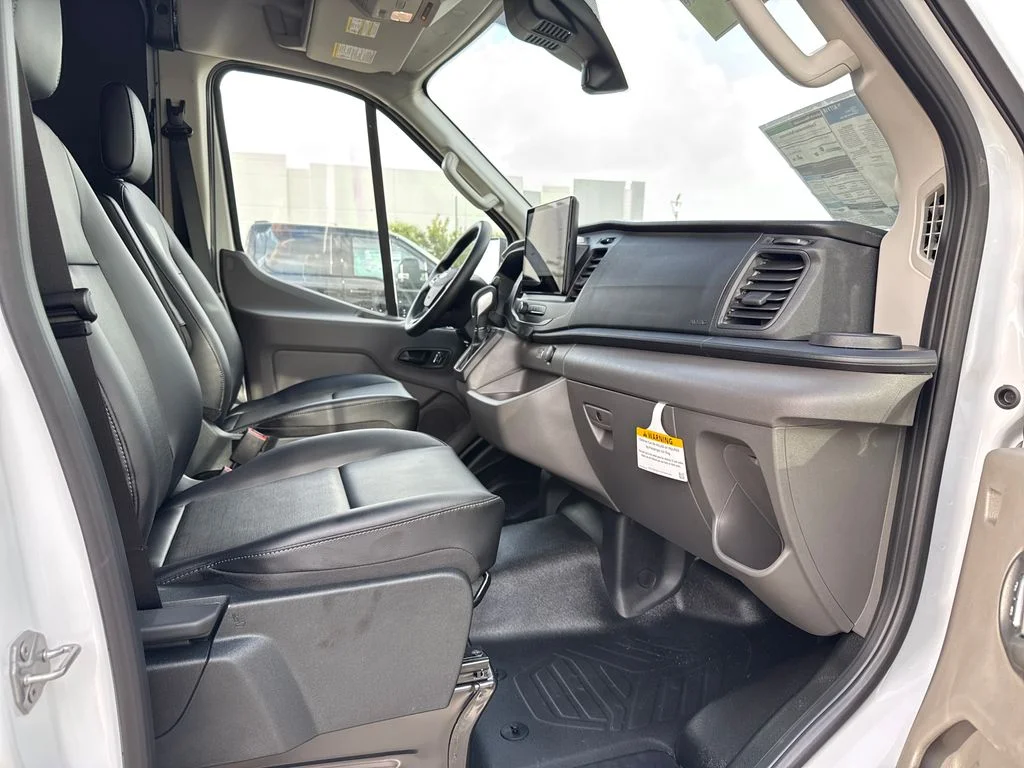 New 2026 White Ford Base image 22