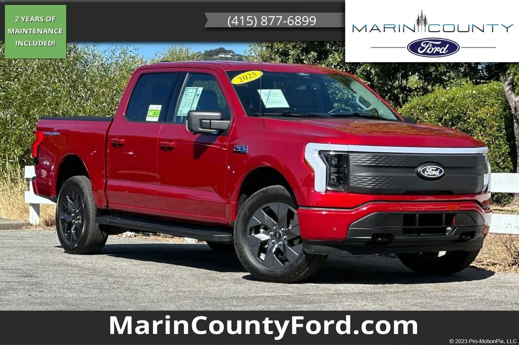 Used 2025 Red Ford Flash image 1