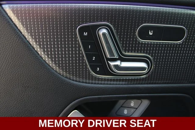 Used 2022  Mercedes-Benz GLB 250 image 3