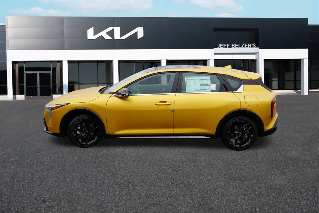 New 2027 Sparkling Yellow Kia GT-Line Turbo image 6