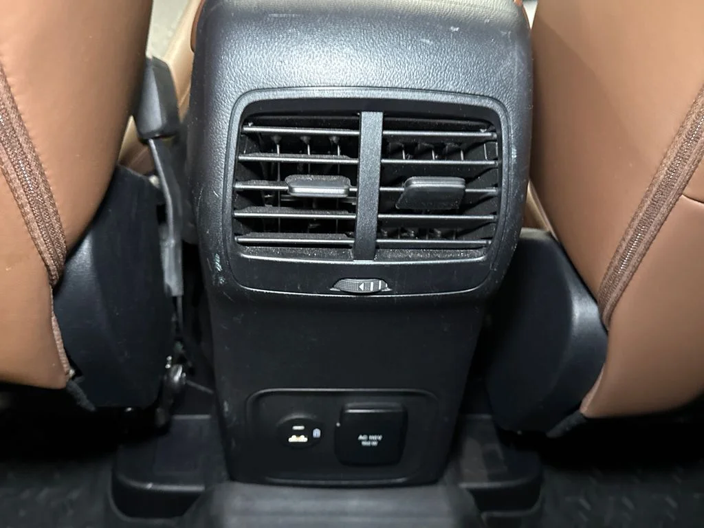 Used 2023 Red Ford Outer Banks image 9