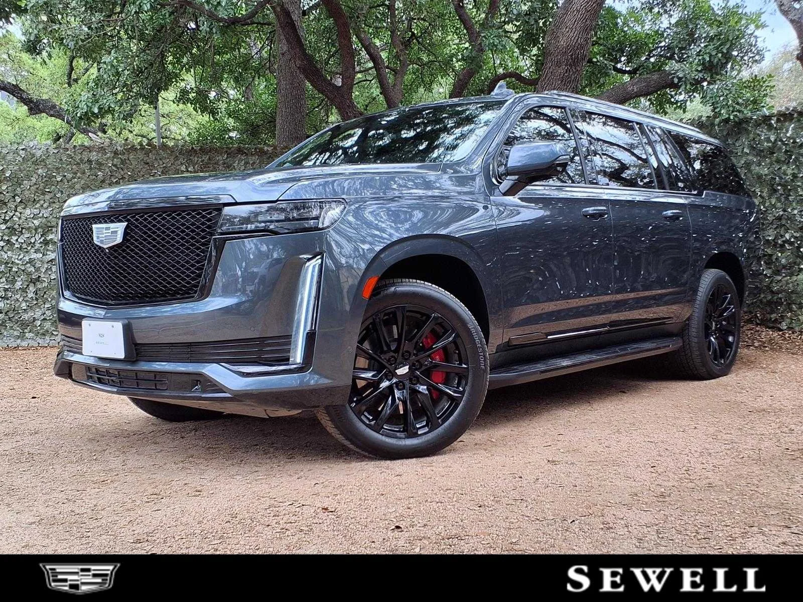 2021 Cadillac Escalade ESV 4WD Sport Platinum's photo
