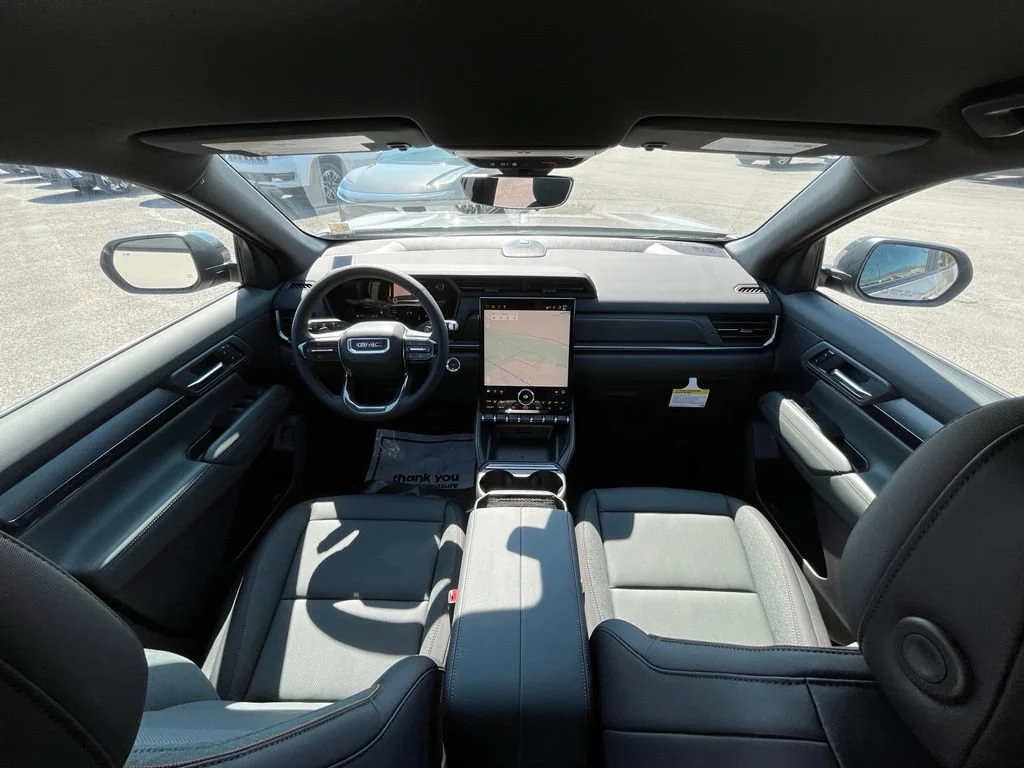 2027 GMC Terrain AT4 - Photo 13