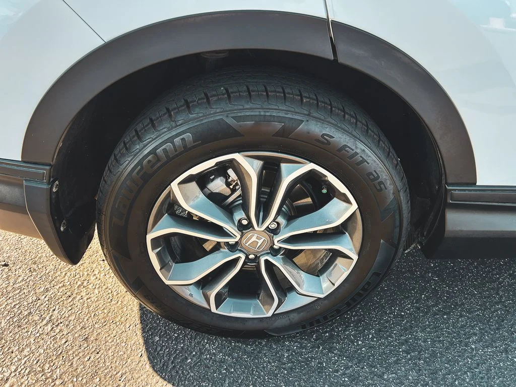 Used 2022 White Honda EX image 12