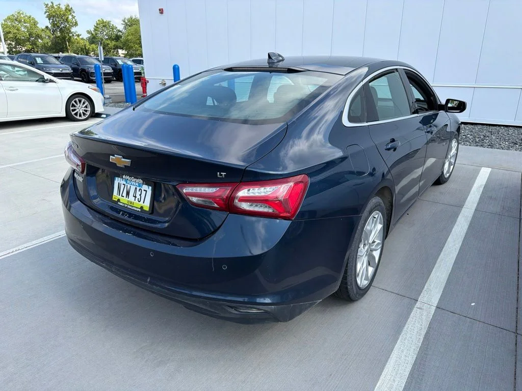 Used 2020 Blue Chevrolet LT image 5