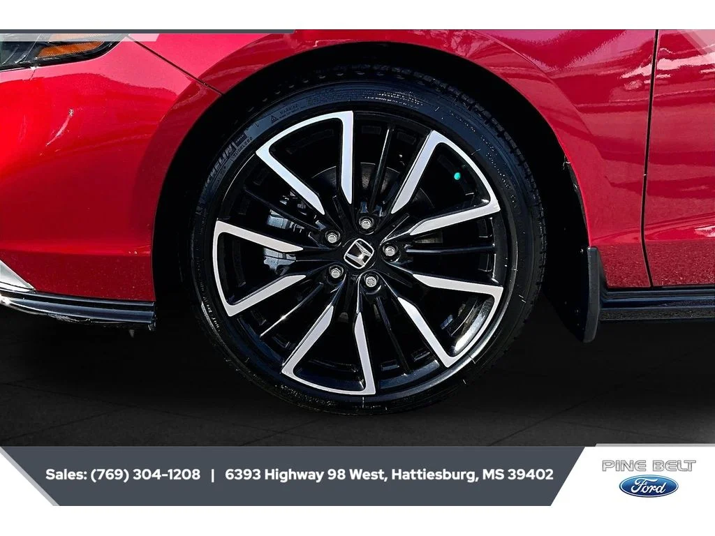 Used 2025 Red Honda Touring image 7