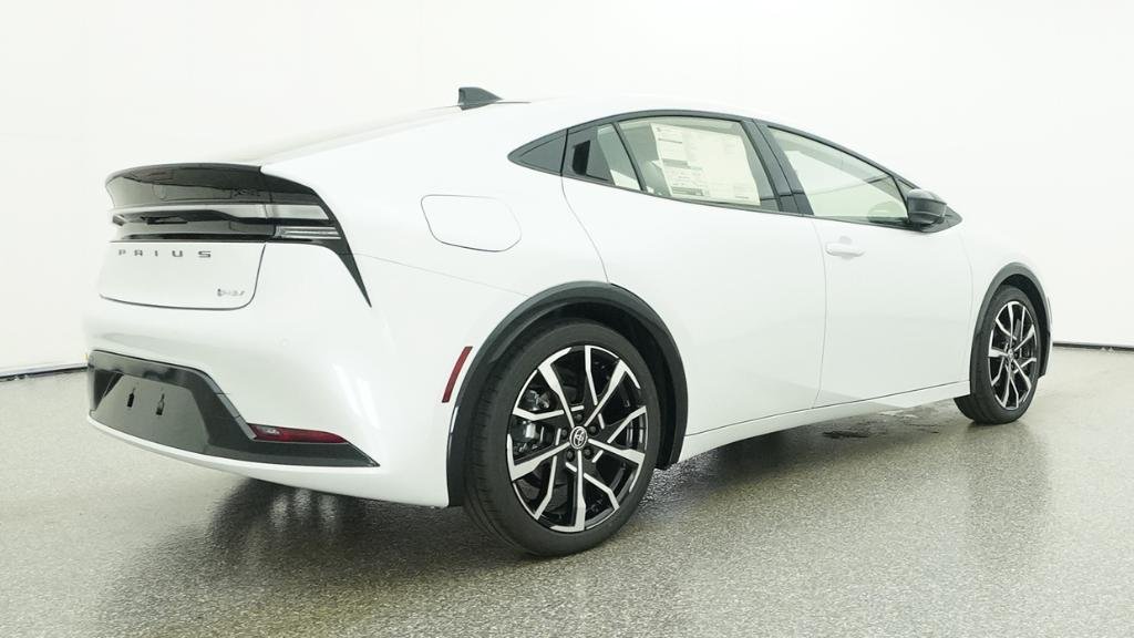 New 2026 Wind Chill Pearl Toyota XSE image 8