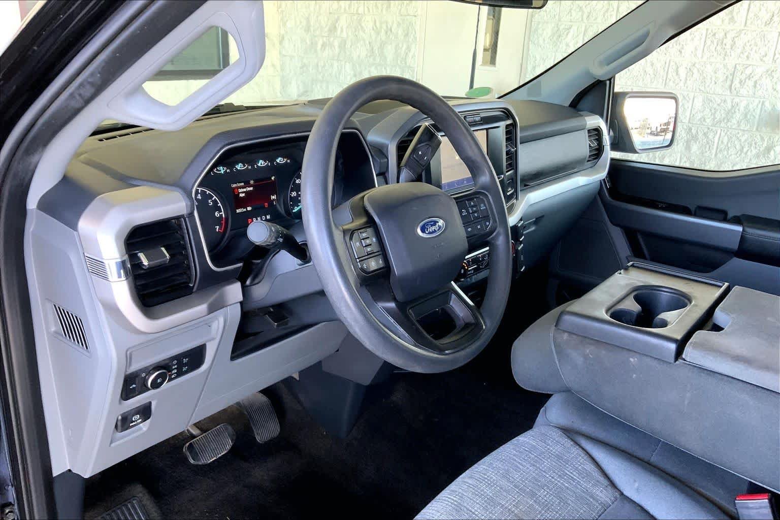 Used 2022 Agate Black Metallic Ford XLT image 35
