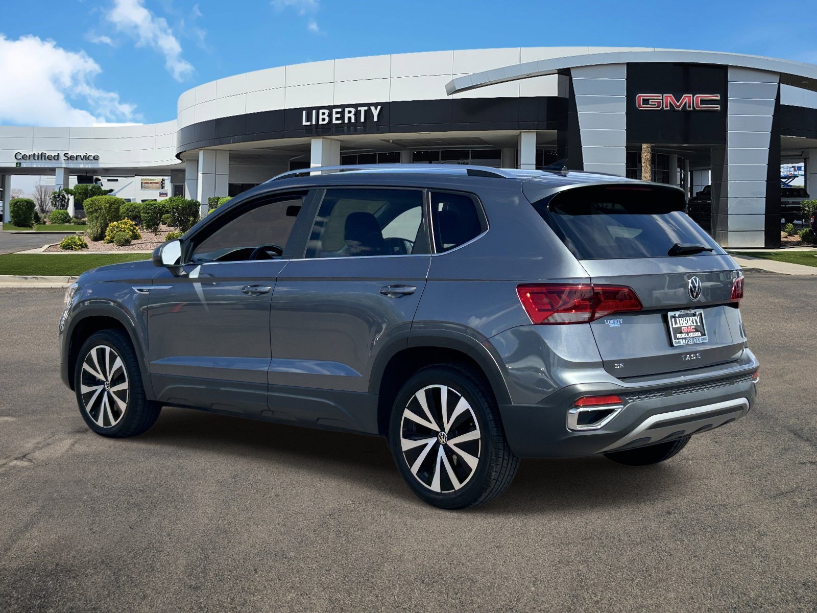 Used 2022 Gray Volkswagen 1.5T SE image 29